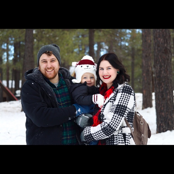 Meet your Posher, Ty - Picture 3 of 7